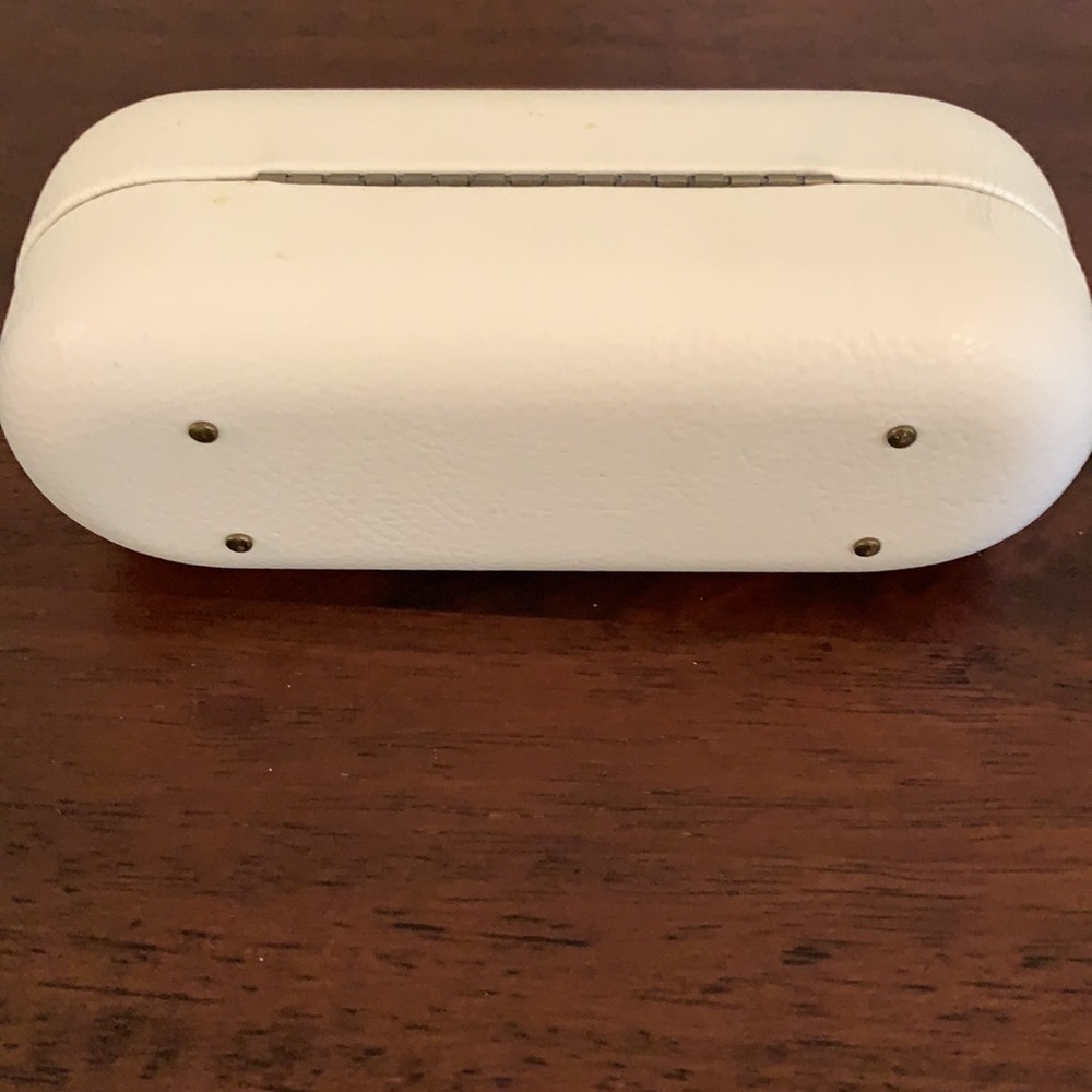 CHLOE NEW EYEGLASS CASE - Picture 6 of 9